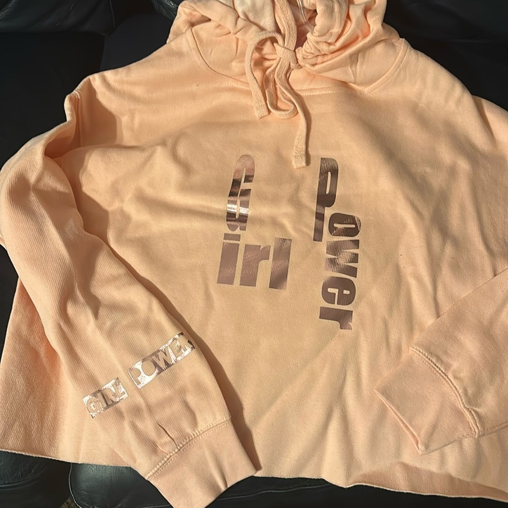 Girl Power Cropped hoodie - Picture 1 of 2